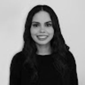 Meet your Posher, Estefania